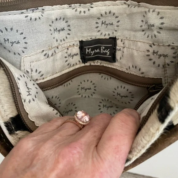 Myra jungle Jim zebra striped leather crossbody purse - Picture 5 of 8